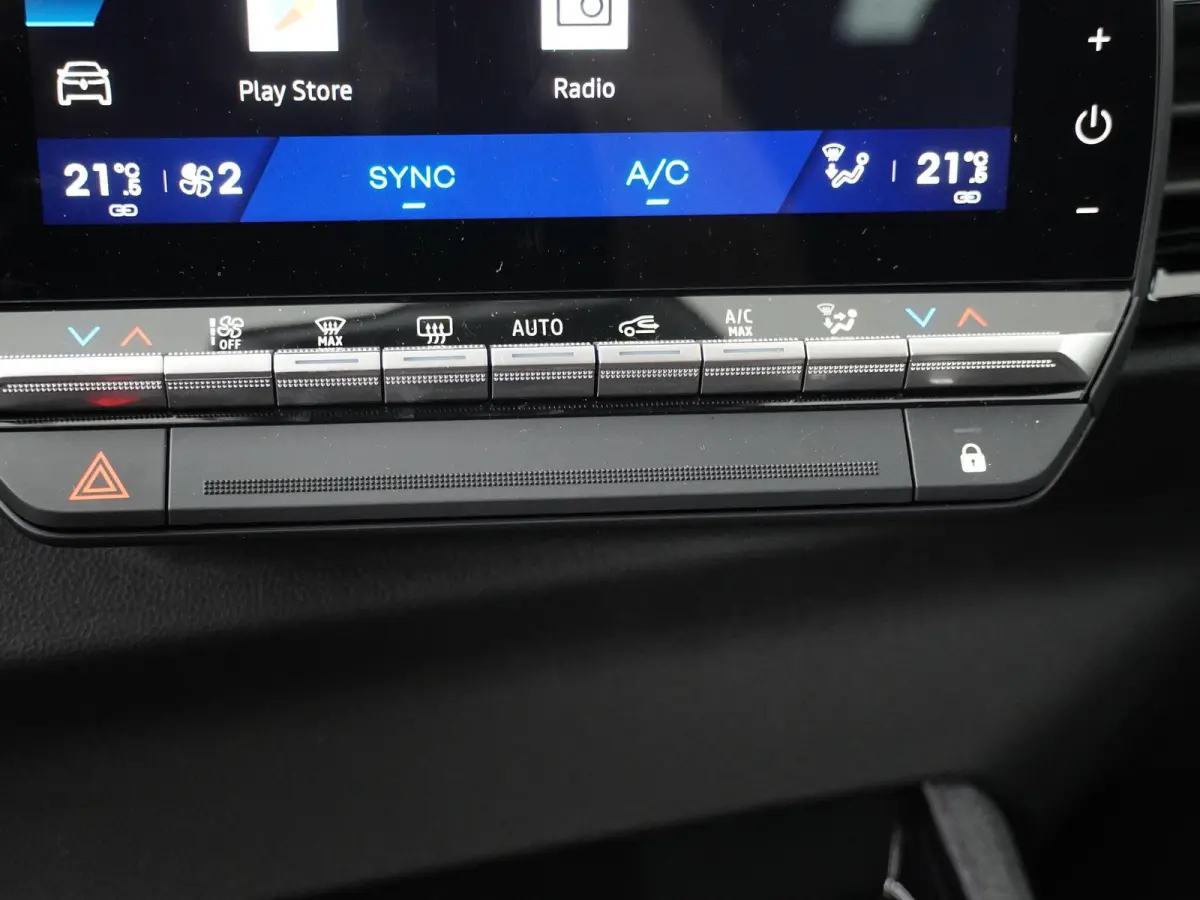 evolution full hybrid E-Tech 200 | Parkeercamera | Google Navigatie | Keyless Entry |