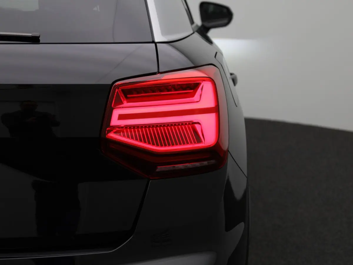 35 TFSI S Edition 150 PK l Cruise control l Climate Control l Navigatie l Parkeersensoren l Achteruitrijcamera l Matrix-LED l Apple Carplay / Android Auto l Audi virtual cockpit l Lichtmetal