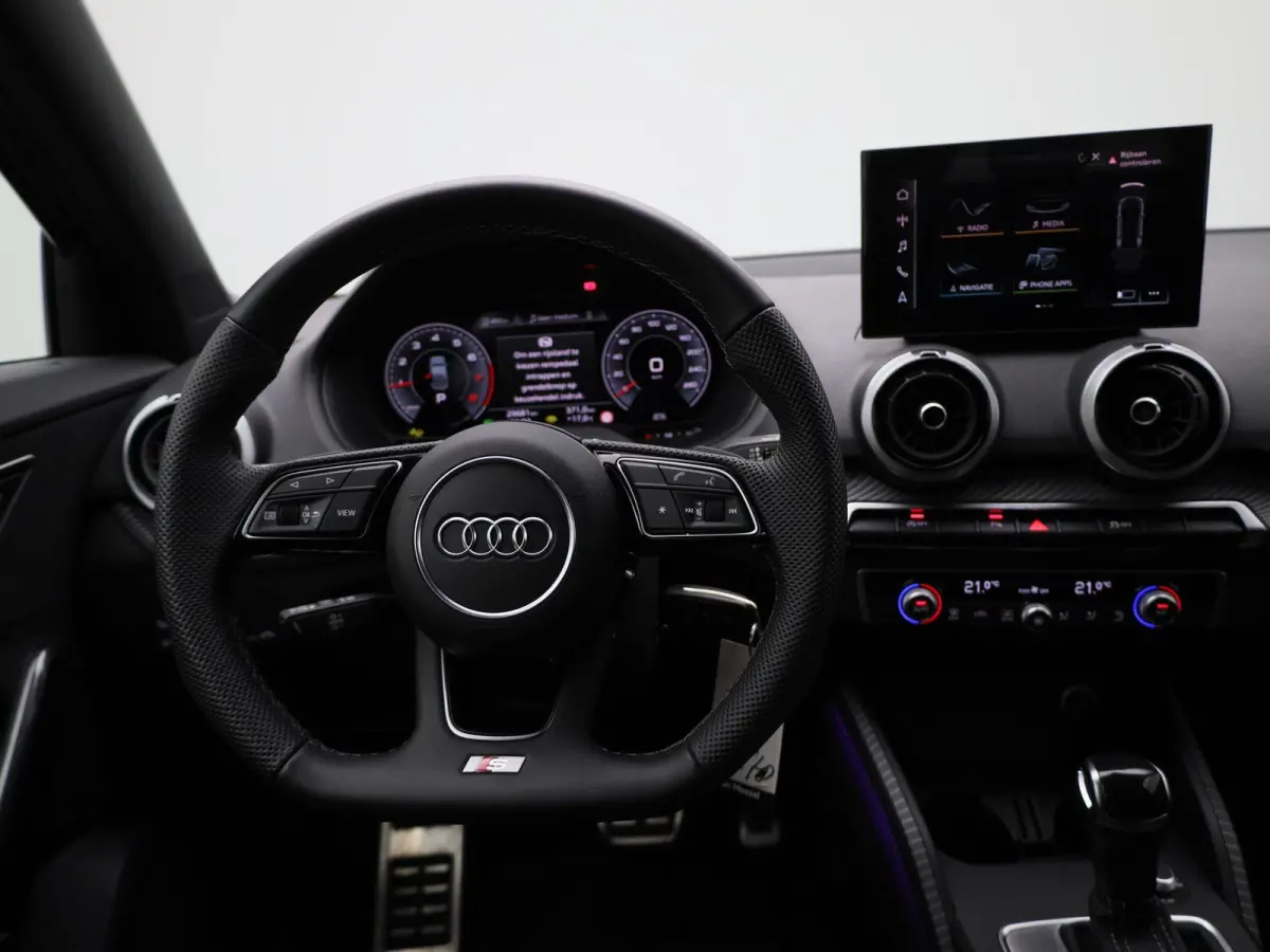35 TFSI S Edition 150 PK l Cruise control l Climate Control l Navigatie l Parkeersensoren l Achteruitrijcamera l Matrix-LED l Apple Carplay / Android Auto l Audi virtual cockpit l Lichtmetal