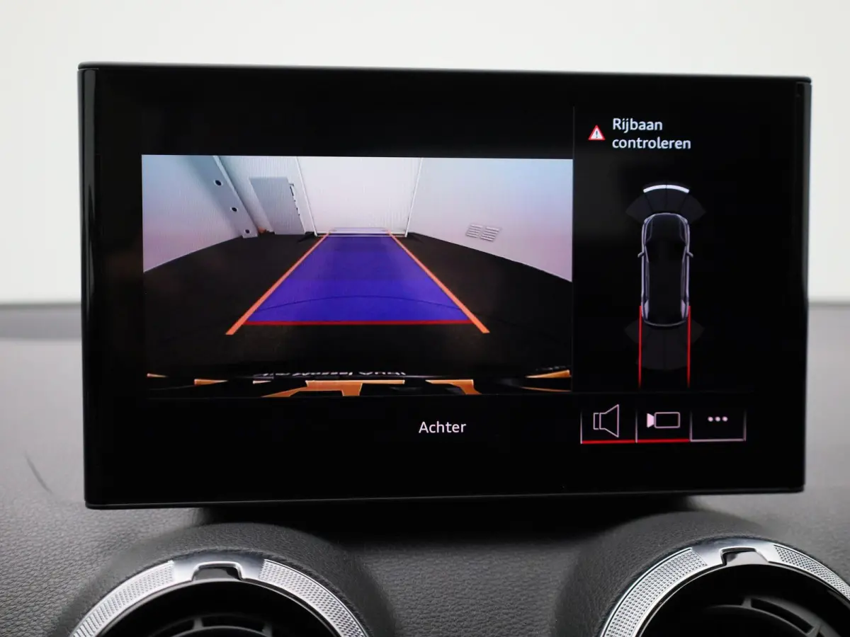 35 TFSI S Edition 150 PK l Cruise control l Climate Control l Navigatie l Parkeersensoren l Achteruitrijcamera l Matrix-LED l Apple Carplay / Android Auto l Audi virtual cockpit l Lichtmetal