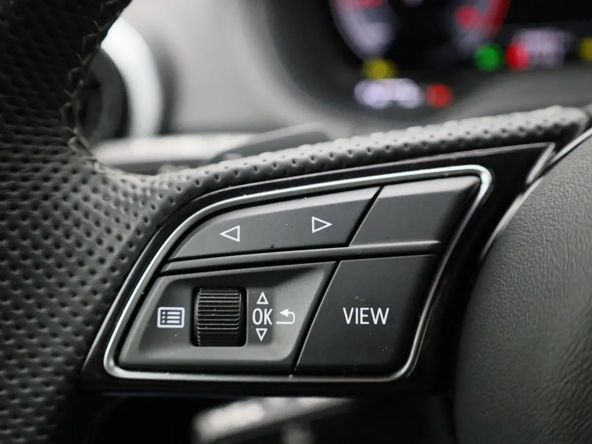 35 TFSI S Edition 150 PK l Cruise control l Climate Control l Navigatie l Parkeersensoren l Achteruitrijcamera l Matrix-LED l Apple Carplay / Android Auto l Audi virtual cockpit l Lichtmetal