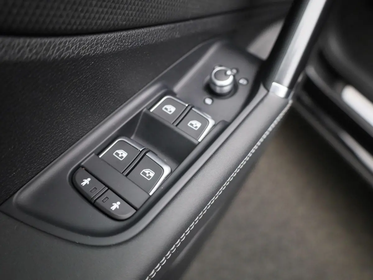 35 TFSI S Edition 150 PK l Cruise control l Climate Control l Navigatie l Parkeersensoren l Achteruitrijcamera l Matrix-LED l Apple Carplay / Android Auto l Audi virtual cockpit l Lichtmetal