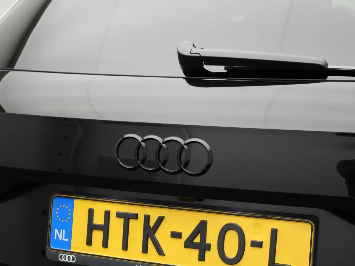 35 TFSI S Edition 150 PK l Cruise control l Climate Control l Navigatie l Parkeersensoren l Achteruitrijcamera l Matrix-LED l Apple Carplay / Android Auto l Audi virtual cockpit l Lichtmetal