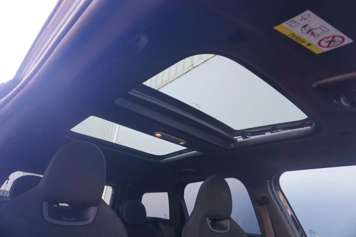 S John Cooper Works Uitvoering | Harman Kardon | Panoramadak | JCW Sportstoelen | Actieve Cruise Control | Led-Koplampen