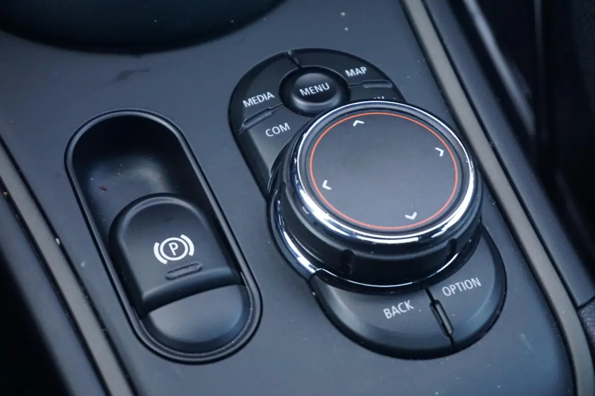 S John Cooper Works Uitvoering | Harman Kardon | Panoramadak | JCW Sportstoelen | Actieve Cruise Control | Led-Koplampen