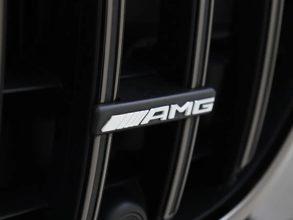 AMG 63 S E Performance /Panoramadak / Burmester 4D/ Rijassistentiepakket /Achterasbesturing /Massage stoelen /