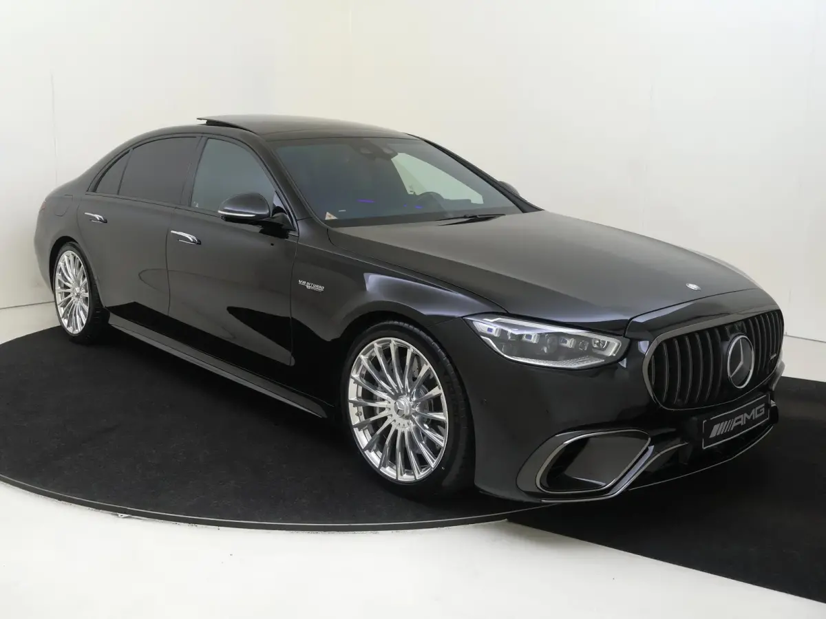 AMG 63 S E Performance /Panoramadak / Burmester 4D/ Rijassistentiepakket /Achterasbesturing /Massage stoelen /