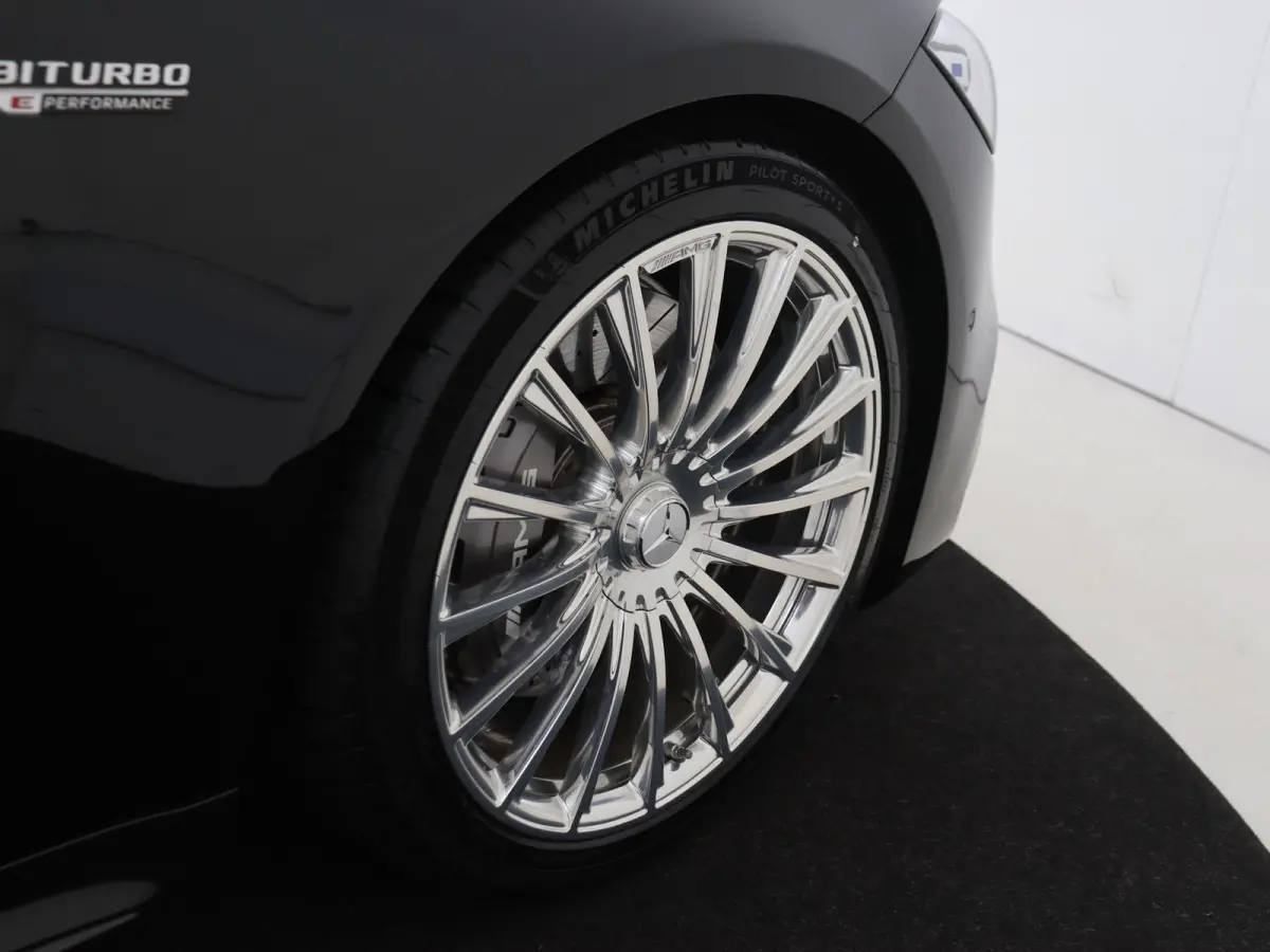 AMG 63 S E Performance /Panoramadak / Burmester 4D/ Rijassistentiepakket /Achterasbesturing /Massage stoelen /