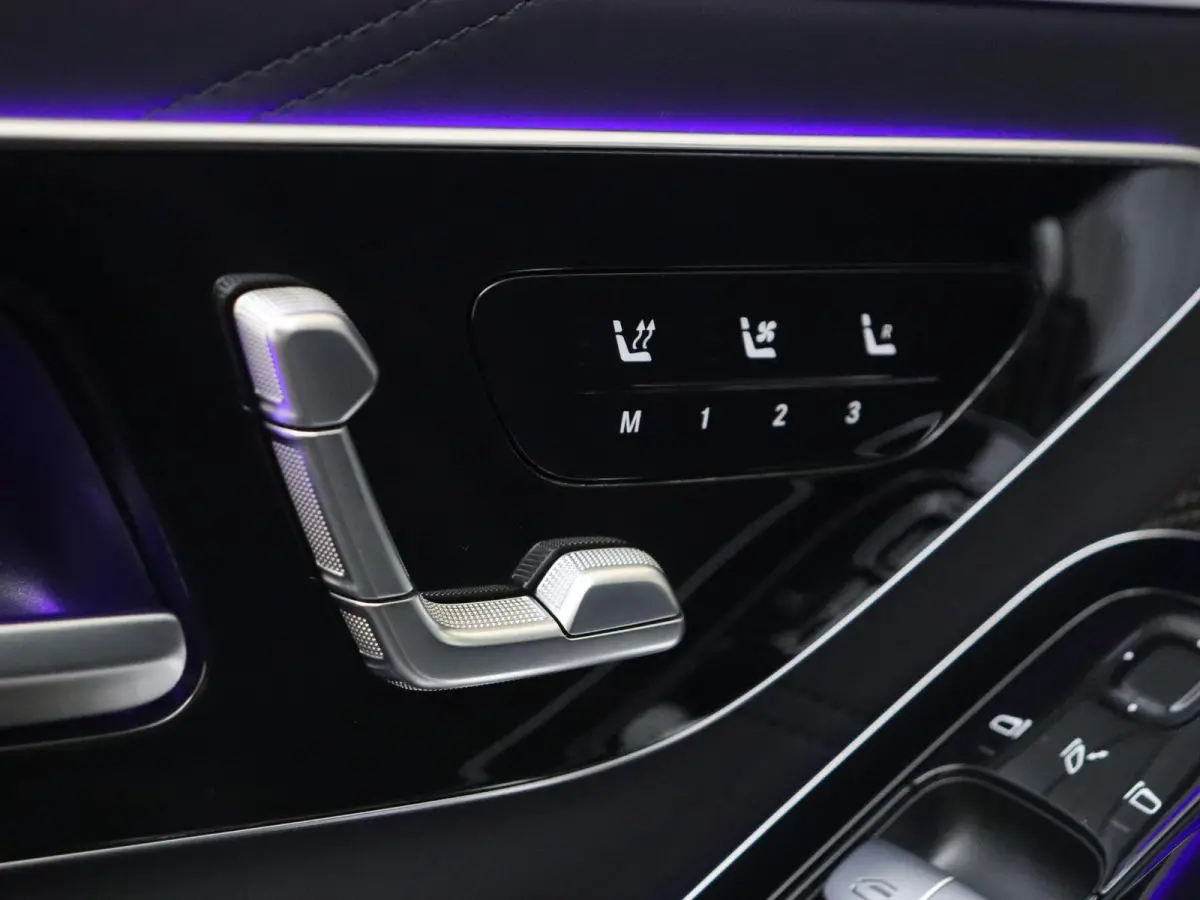 AMG 63 S E Performance /Panoramadak / Burmester 4D/ Rijassistentiepakket /Achterasbesturing /Massage stoelen /