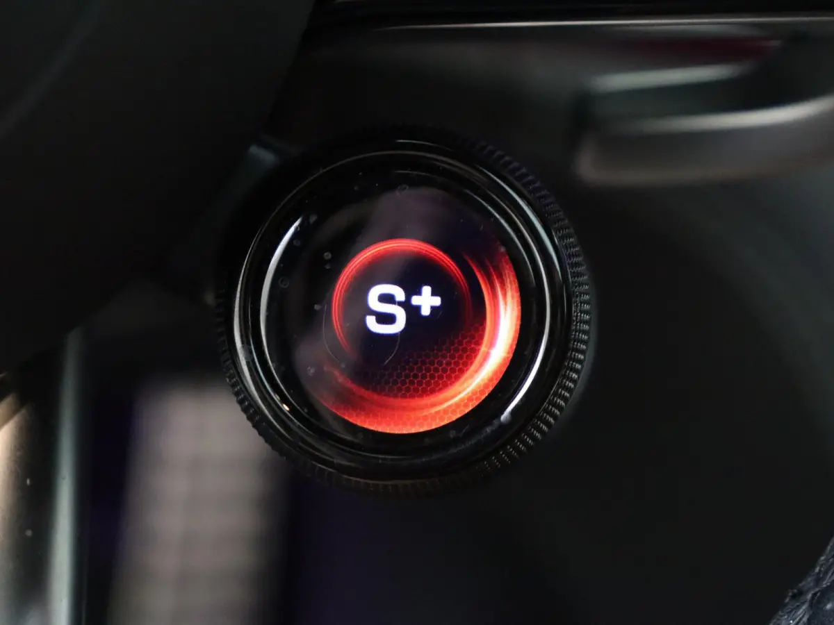 AMG 43 Premium Plus / Stoelverwarming / 360Graden-Camera / Panorama-schuifdak / Night-Pakket / Memory-Stoelen / Stoelventilatie /