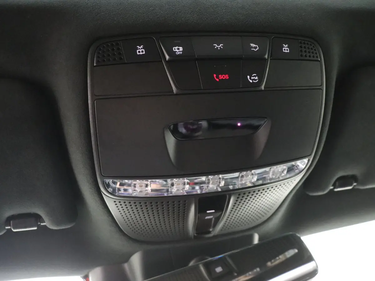 AMG 43 Premium Plus / Stoelverwarming / 360Graden-Camera / Panorama-schuifdak / Night-Pakket / Memory-Stoelen / Stoelventilatie /