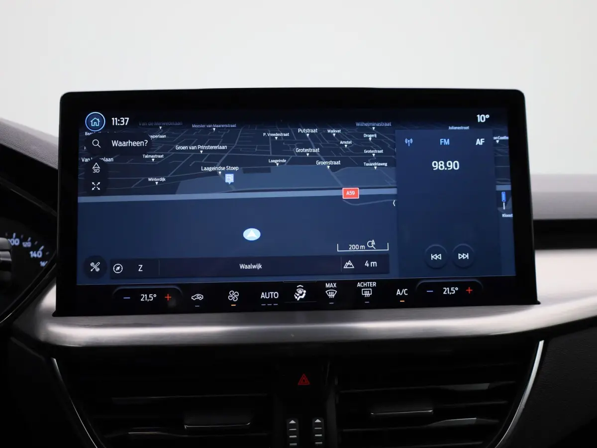 1.0 EcoBoost Hybrid Titanium | Cruise Control | Climate Control | Apple Carplay\ Android Auto | Navigatie|