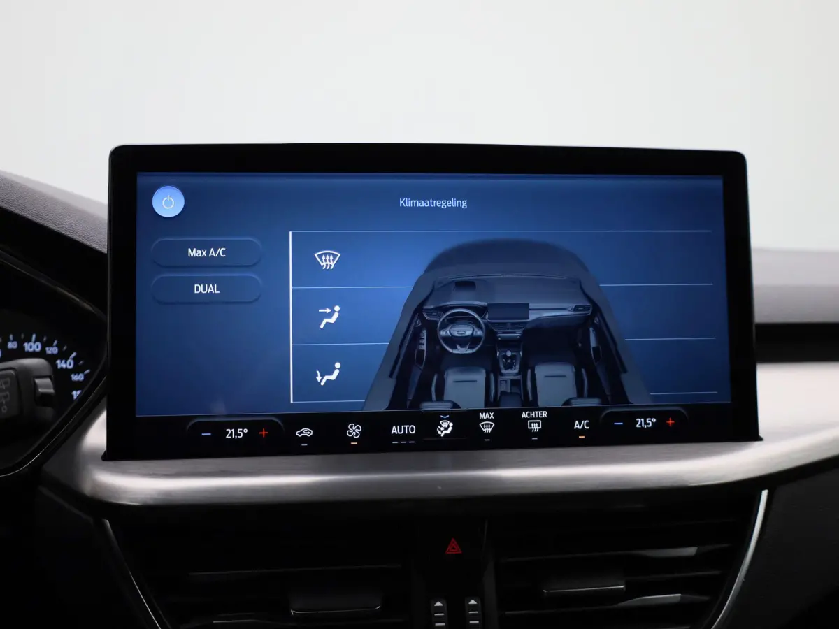 1.0 EcoBoost Hybrid Titanium | Cruise Control | Climate Control | Apple Carplay\ Android Auto | Navigatie|