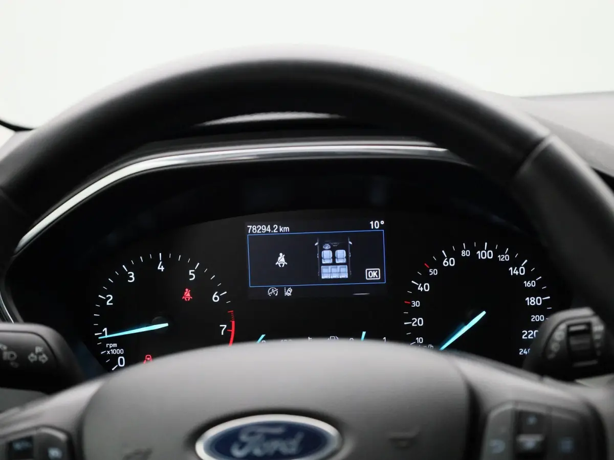 1.0 EcoBoost Hybrid Titanium | Cruise Control | Climate Control | Apple Carplay\ Android Auto | Navigatie|
