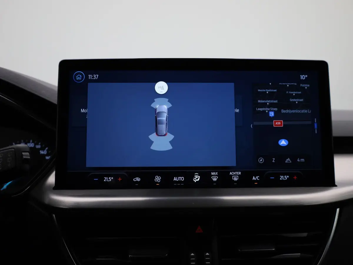1.0 EcoBoost Hybrid Titanium | Cruise Control | Climate Control | Apple Carplay\ Android Auto | Navigatie|