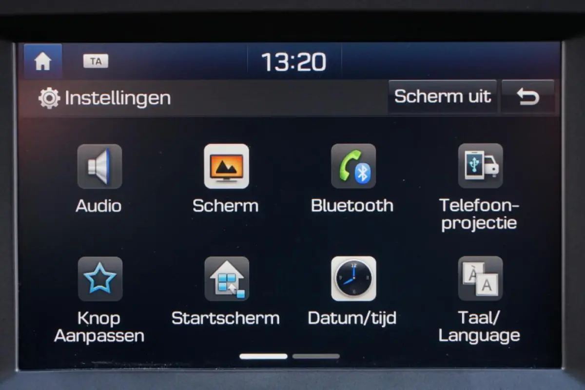 1.0 T-GDI Comfort, CarPlay, cruise, cam. trekh.
