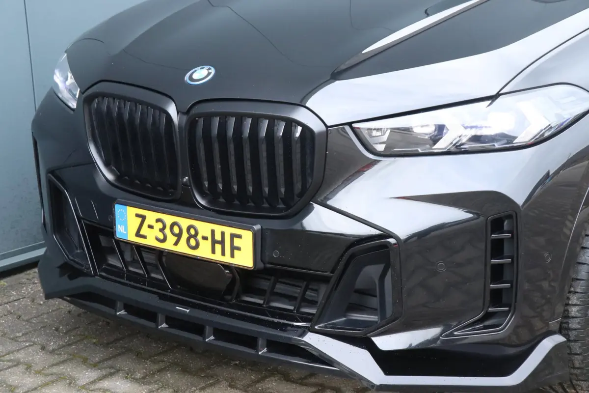 XDrive50e | M-Pakket | MAXTON DESIGN | Pano / Dealer OND / VOL!