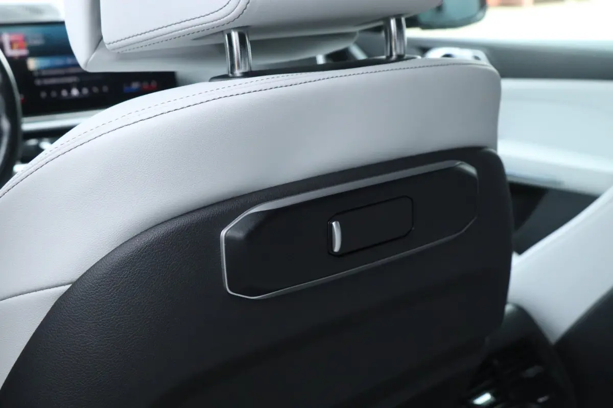 XDrive50e | M-Pakket | MAXTON DESIGN | Pano / Dealer OND / VOL!