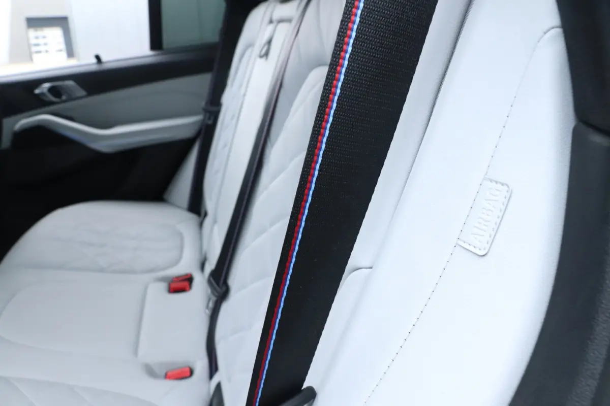 XDrive50e | M-Pakket | MAXTON DESIGN | Pano / Dealer OND / VOL!