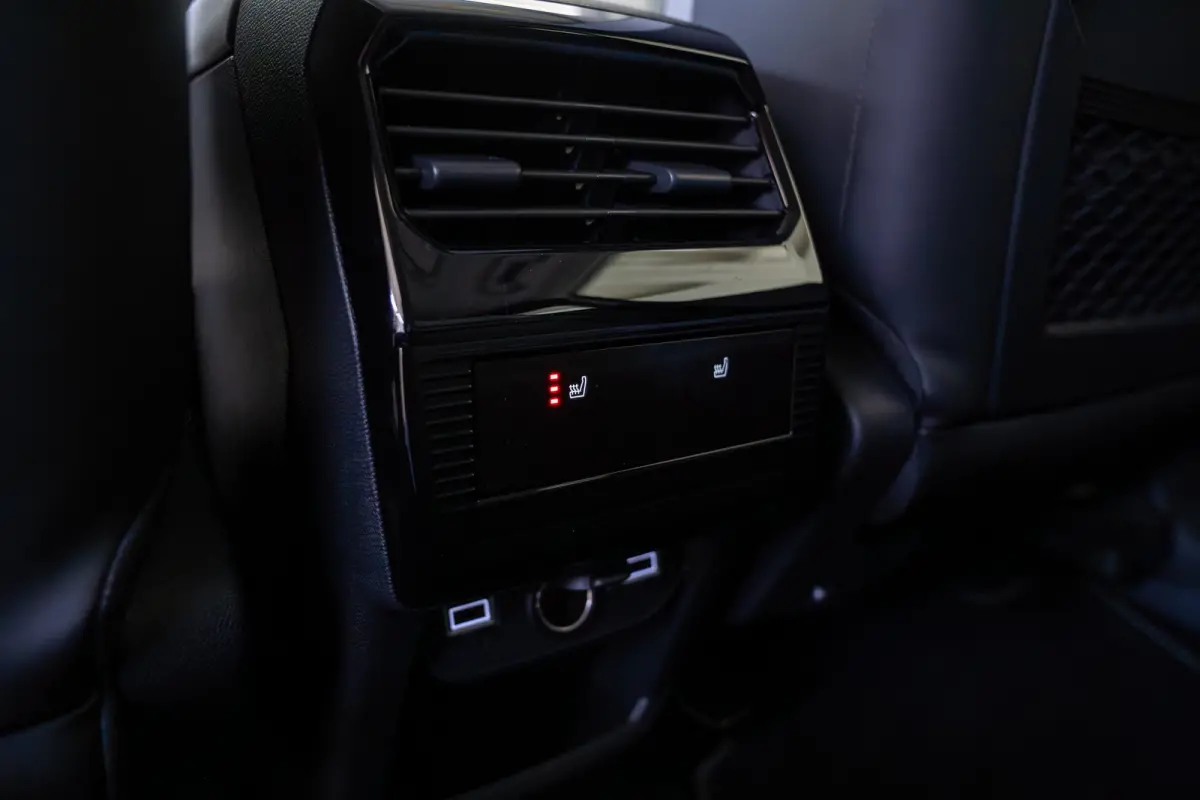 1.2 Hybrid 145 Max | Achterbank verstelbaar | Apple Carplay/Android Auto|telefoonintegratie premium | Buitenspiegels elektrisch inklapbaar