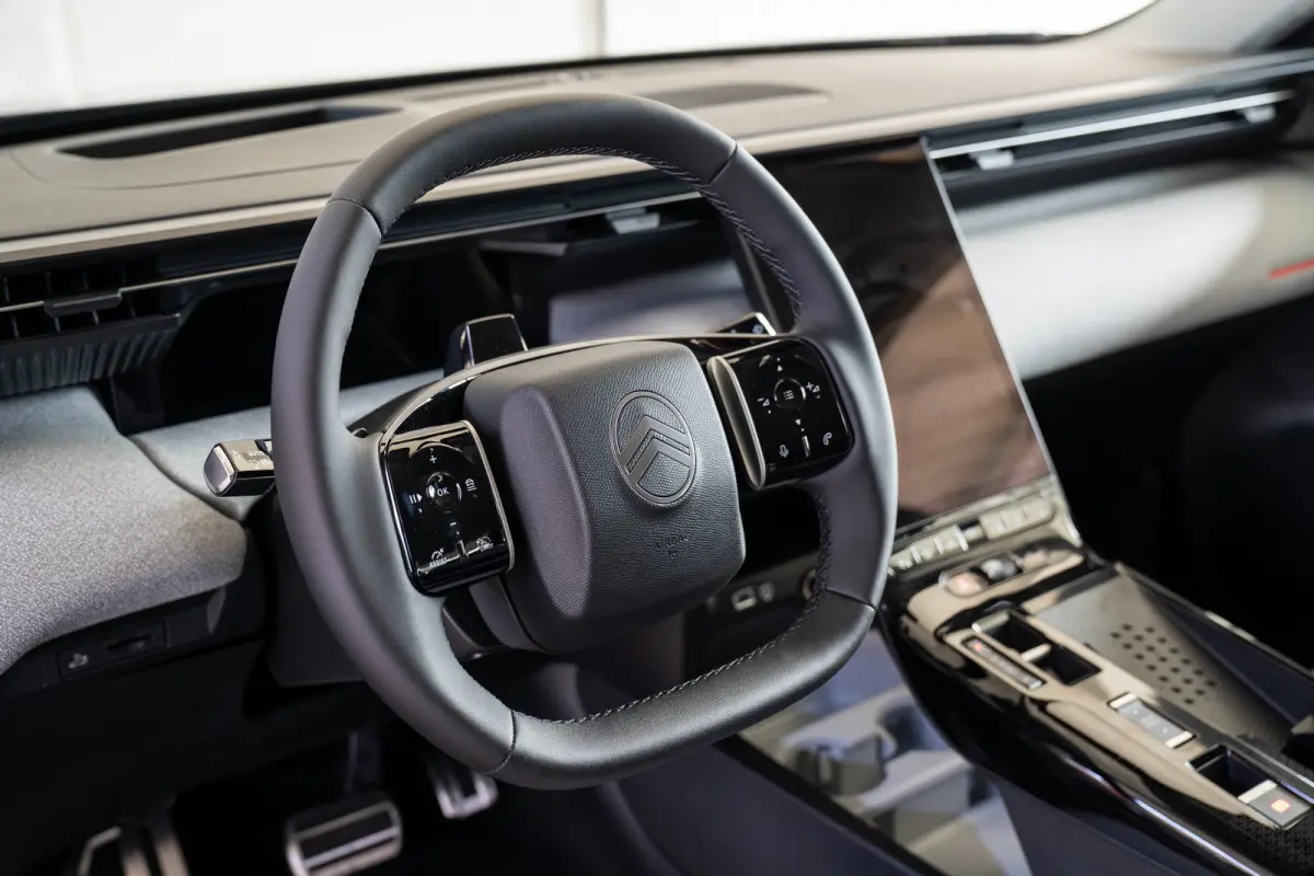 1.2 Hybrid 145 Max | Achterbank verstelbaar | Apple Carplay/Android Auto|telefoonintegratie premium | Buitenspiegels elektrisch inklapbaar