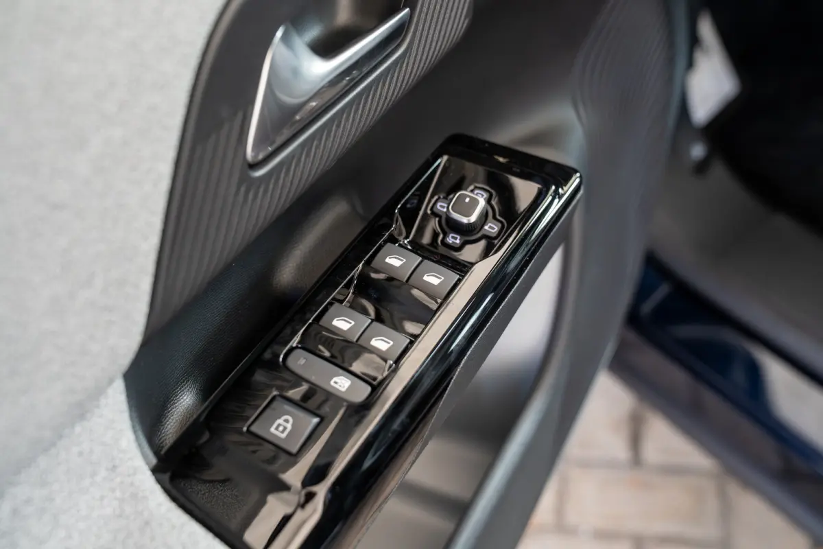 1.2 Hybrid 145 Max | Achterbank verstelbaar | Apple Carplay/Android Auto|telefoonintegratie premium | Buitenspiegels elektrisch inklapbaar
