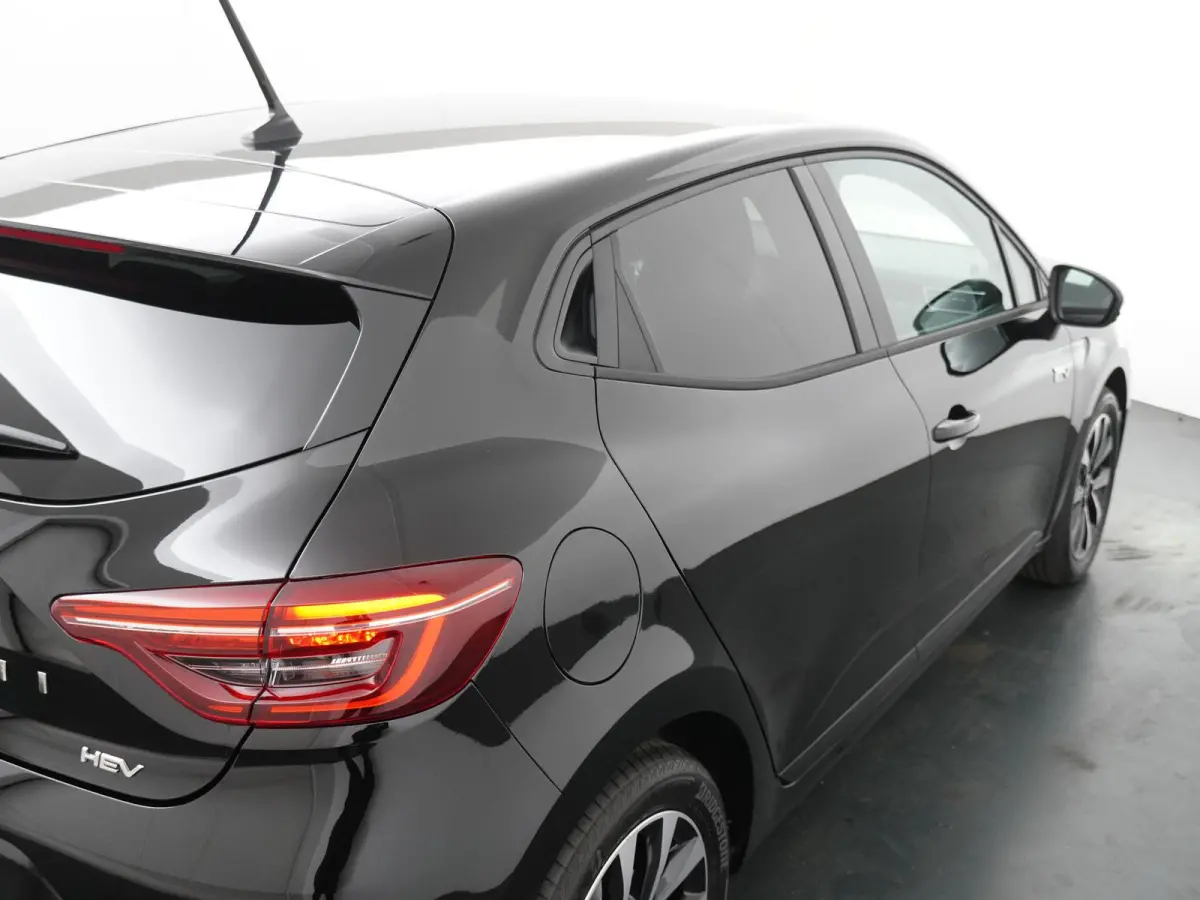 1.6 HEV Intense | € 6.600,- korting!| Automaat | 143 pk | 8 jaar Fabrieksgarantie | Parkeercamera | Apple Carplay & Android