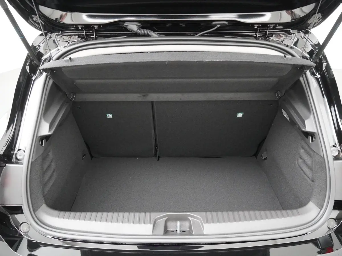 1.6 HEV Intense | € 6.600,- korting!| Automaat | 143 pk | 8 jaar Fabrieksgarantie | Parkeercamera | Apple Carplay & Android