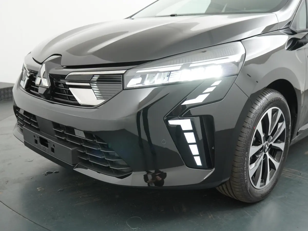 1.6 HEV Intense | € 6.600,- korting!| Automaat | 143 pk | 8 jaar Fabrieksgarantie | Parkeercamera | Apple Carplay & Android