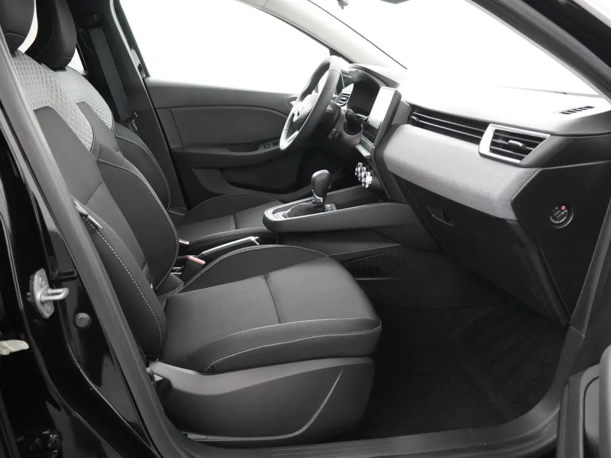 1.6 HEV Intense | € 6.600,- korting!| Automaat | 143 pk | 8 jaar Fabrieksgarantie | Parkeercamera | Apple Carplay & Android