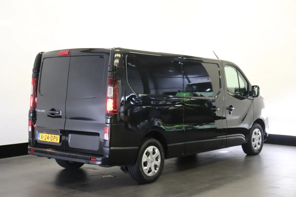 2.0 dCi 150PK Automaat L2 EURO 6 - Airco - Navi - Cruise - € 23.950,- Excl.
