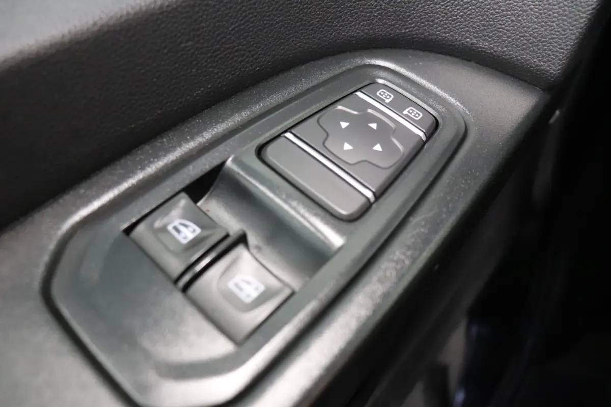 2.0 dCi 150PK Automaat L2 EURO 6 - Airco - Navi - Cruise - € 23.950,- Excl.