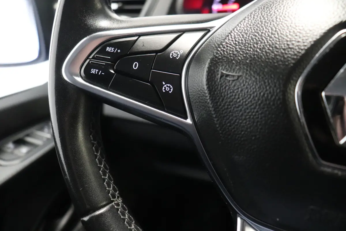 2.0 dCi 150PK Automaat L2 EURO 6 - Airco - Navi - Cruise - € 23.950,- Excl.