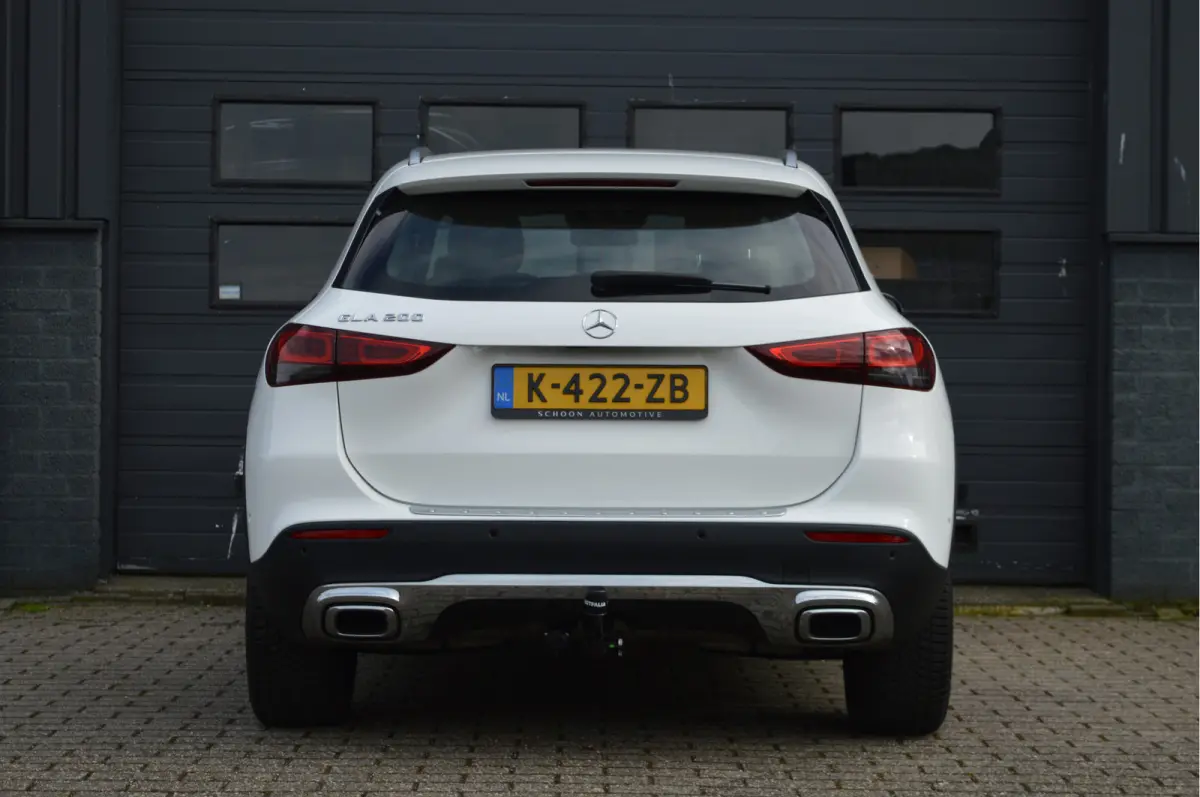 200 Business Solution Luxury | CAMERA | TREKHAAK | SFEERVERLICHTING | LEDER |