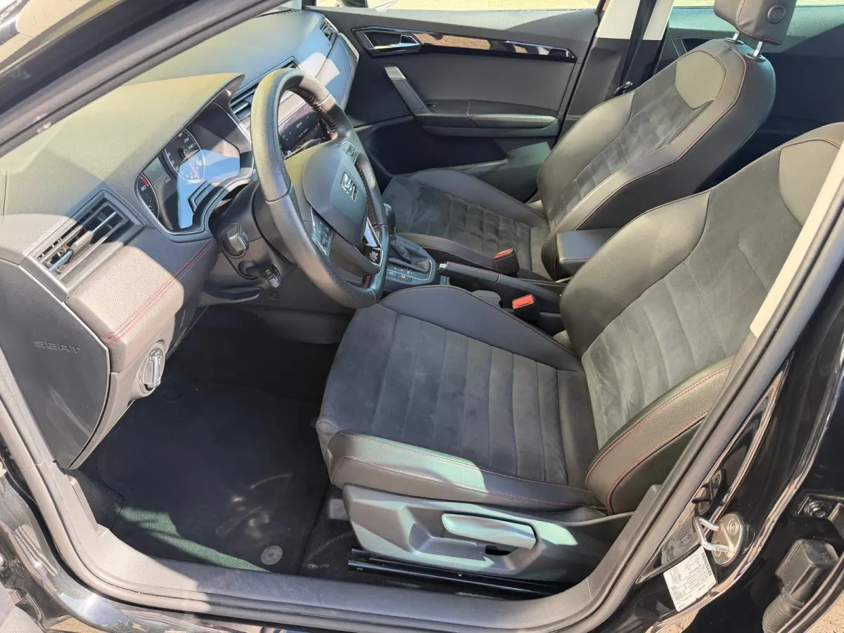 1.0 TSI FR/AUTOM/STOELV/PANO/ACC/CARPLAY/APK