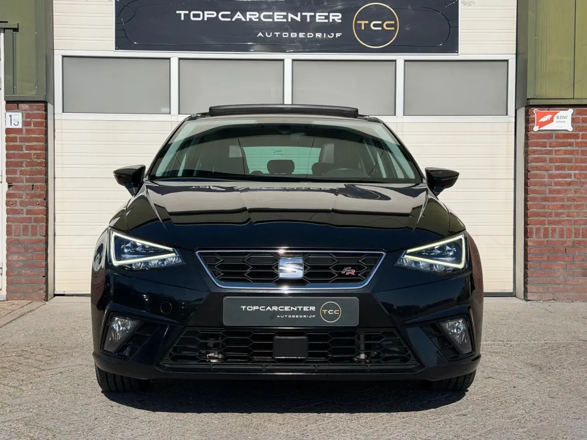 1.0 TSI FR/AUTOM/STOELV/PANO/ACC/CARPLAY/APK