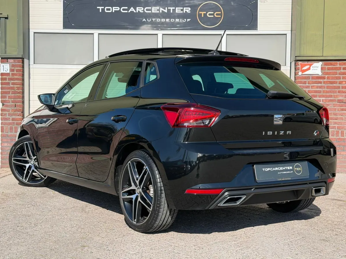1.0 TSI FR/AUTOM/STOELV/PANO/ACC/CARPLAY/APK