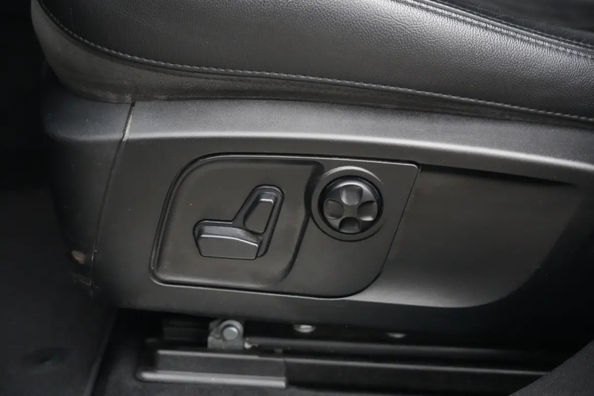 3.0 V6 S AWD GranLusso 430pk Stoelverwarming/Luchtvering/Navigatie