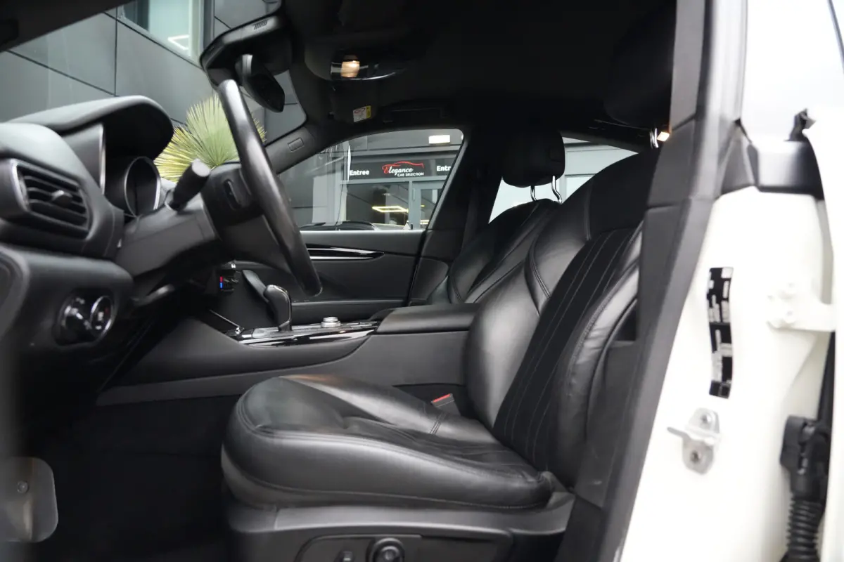 3.0 V6 S AWD GranLusso 430pk Stoelverwarming/Luchtvering/Navigatie