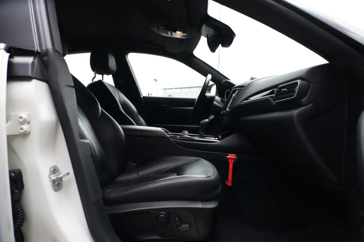 3.0 V6 S AWD GranLusso 430pk Stoelverwarming/Luchtvering/Navigatie