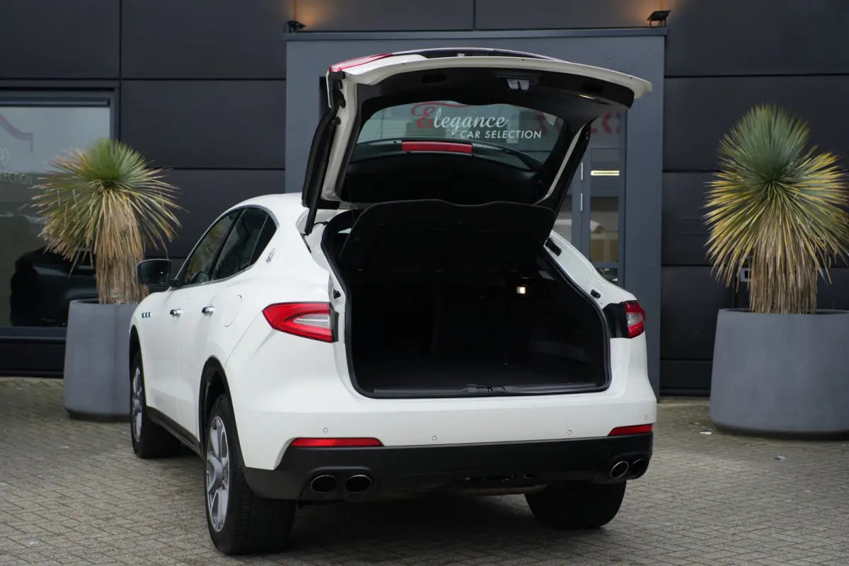 3.0 V6 S AWD GranLusso 430pk Stoelverwarming/Luchtvering/Navigatie