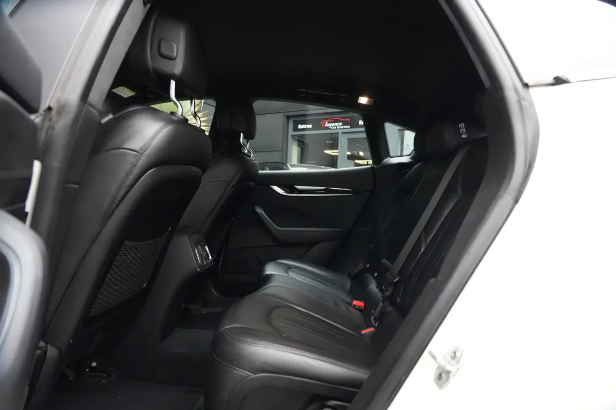 3.0 V6 S AWD GranLusso 430pk Stoelverwarming/Luchtvering/Navigatie