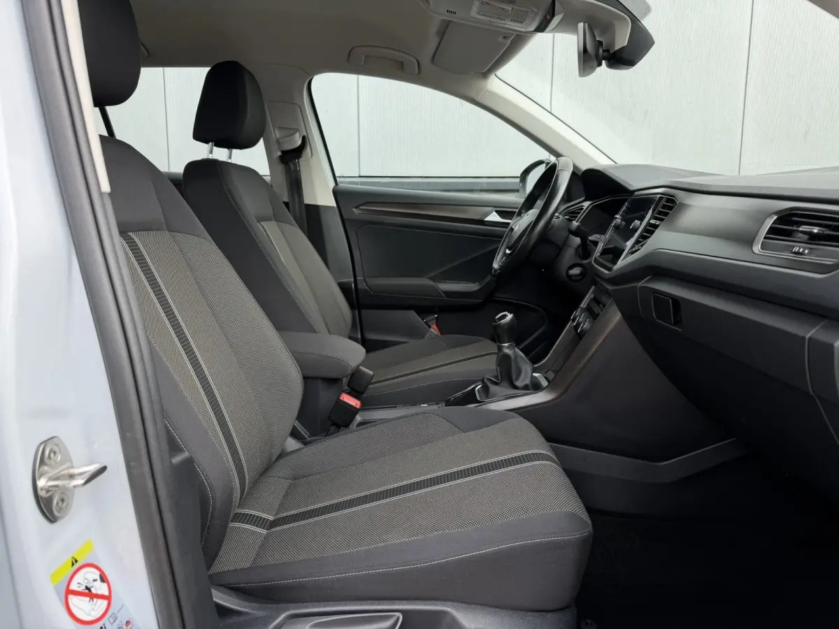 1.0 TSI Style Business | Adaptive Cruise | Climate | Carplay | DAB | Navi
