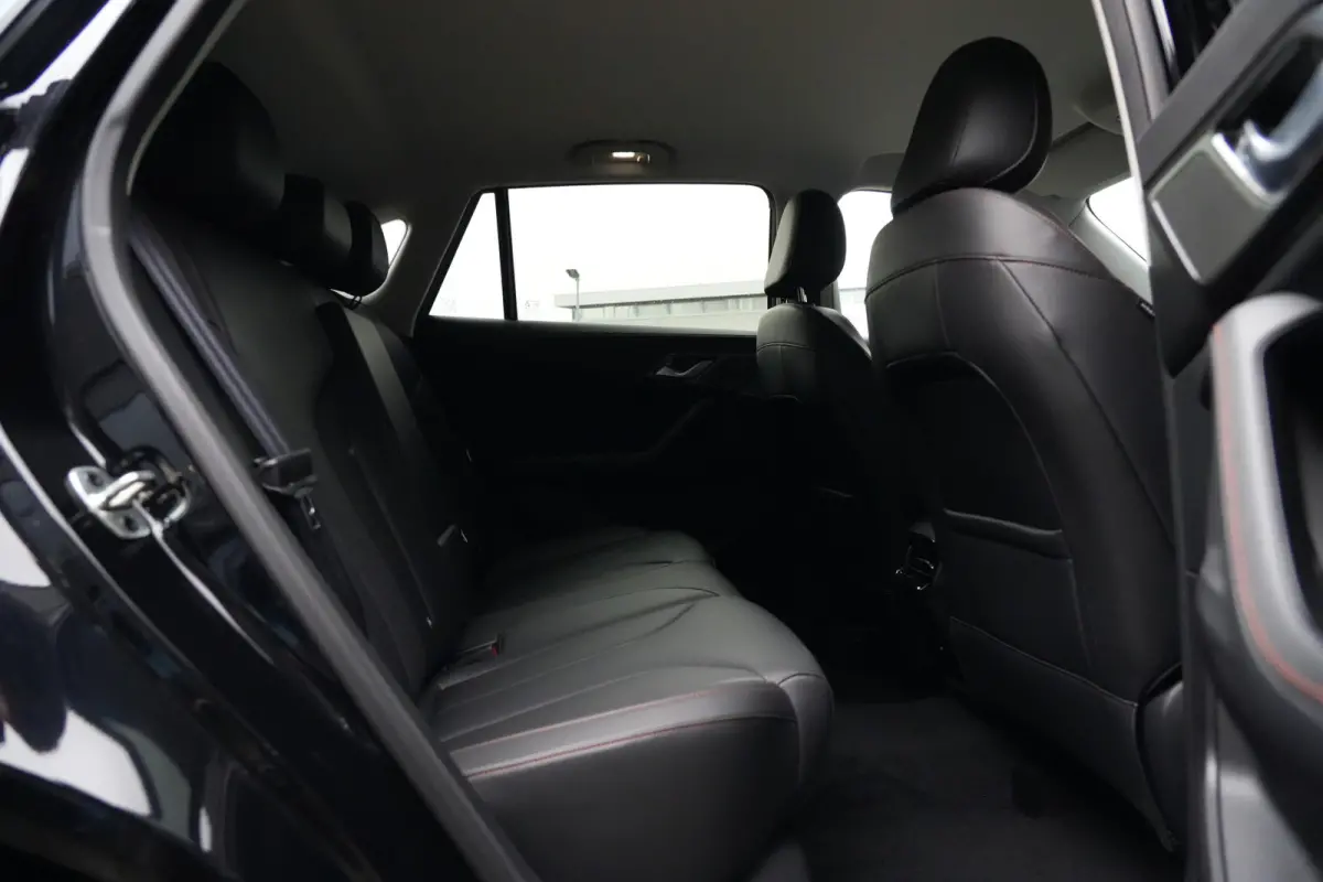 1.5 Plug-in Hybrid Luxury | 272 PK | Navigatie | 360° Camera | Stoelverwarming | Keyless | MG HS PHEV 1.5 Plug-in Hybrid Luxury 272 PK met plug-in hybride aandrijving, lederen bekleding, na