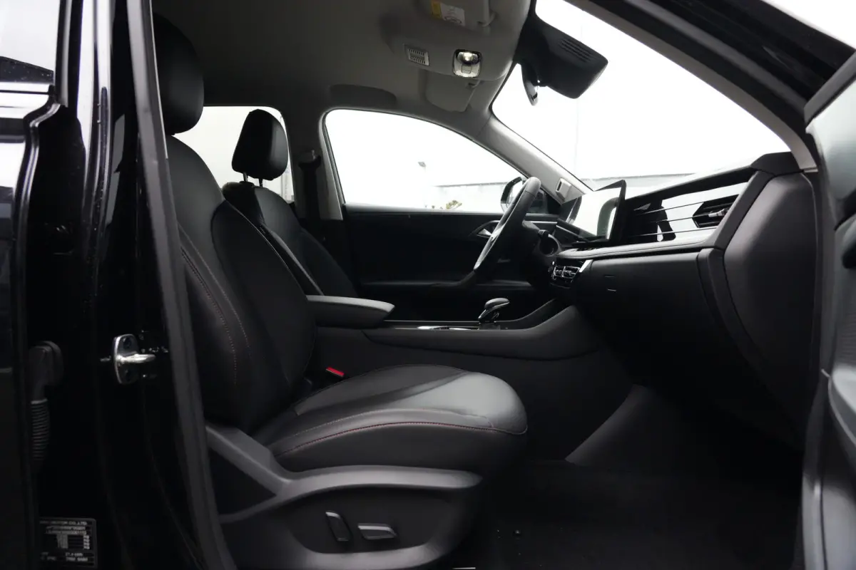 1.5 Plug-in Hybrid Luxury | 272 PK | Navigatie | 360° Camera | Stoelverwarming | Keyless | MG HS PHEV 1.5 Plug-in Hybrid Luxury 272 PK met plug-in hybride aandrijving, lederen bekleding, na