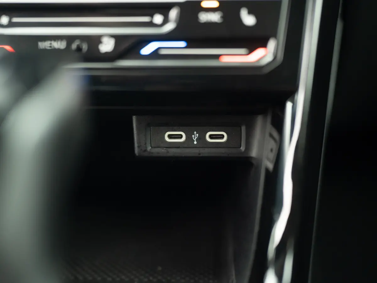 1.0 TSI Life Edition | Keyless | Camera | Stoelverw. | Prijs Rijklaar!!