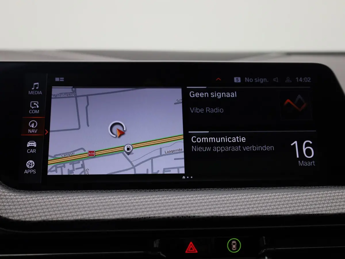 Hatch 118i Automaat | Panoramadak | Leder | Camera | Harman Kardon | Navigatie