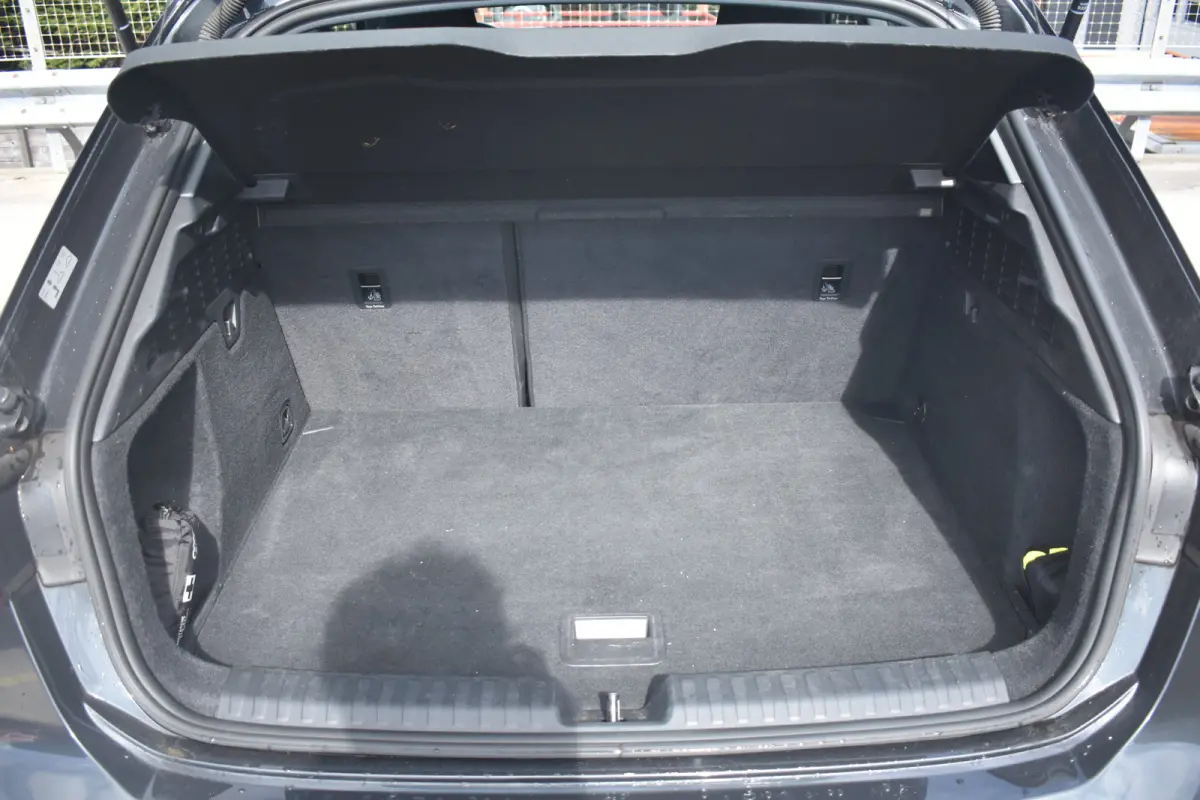 30 TFSI Advanced edition | Cruise Control | Verwarmbare voorstoelen | Afneembare trekhaak