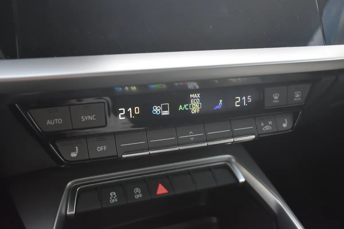 30 TFSI Advanced edition | Cruise Control | Verwarmbare voorstoelen | Afneembare trekhaak