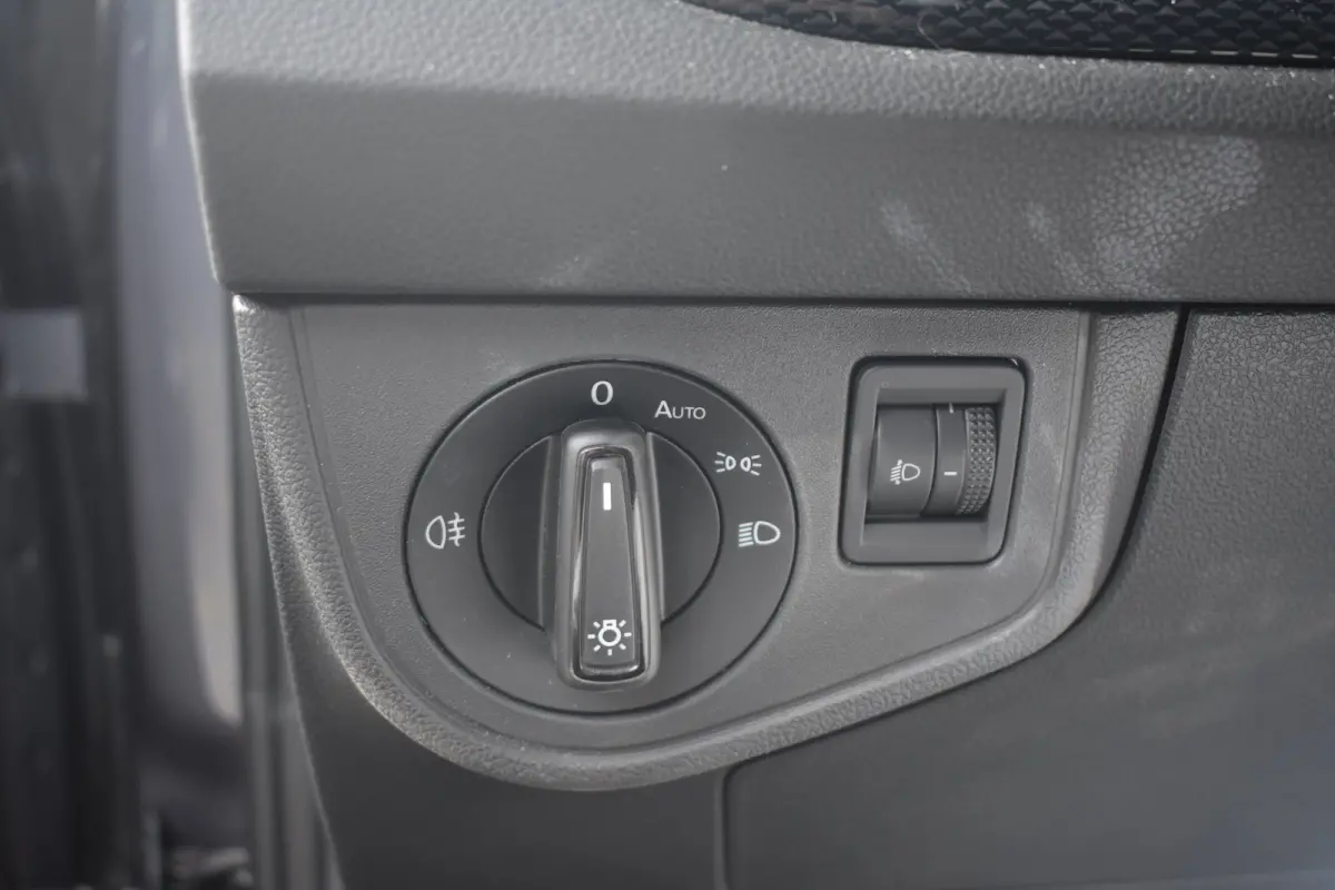 1.0 TSI 95PK Life Edition | CAMERA | ADAPT. CRUISE | APP. CONNECT | LED | DAB+